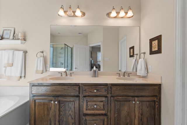 15532 Pioneer Bluff Trail, Fort Worth, TX 76262