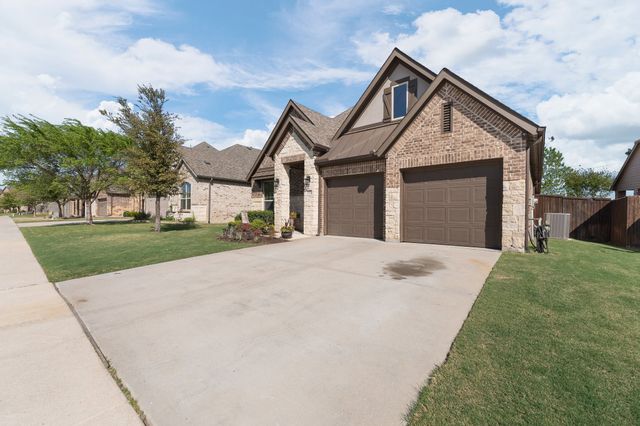 15532 Pioneer Bluff Trail, Fort Worth, TX 76262
