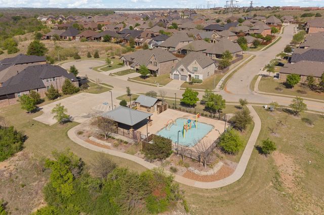 15532 Pioneer Bluff Trail, Fort Worth, TX 76262
