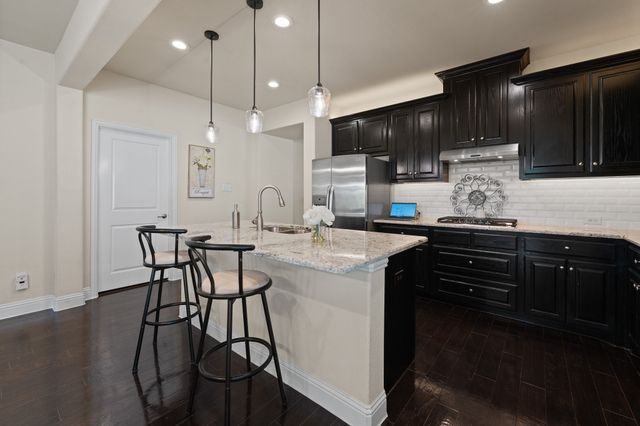 15532 Pioneer Bluff Trail, Fort Worth, TX 76262