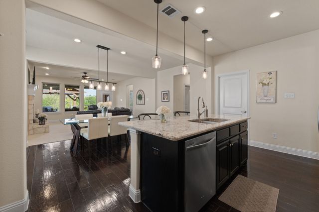 15532 Pioneer Bluff Trail, Fort Worth, TX 76262