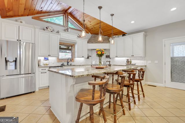 107 Winsome Place NE, Rome, GA 30161
