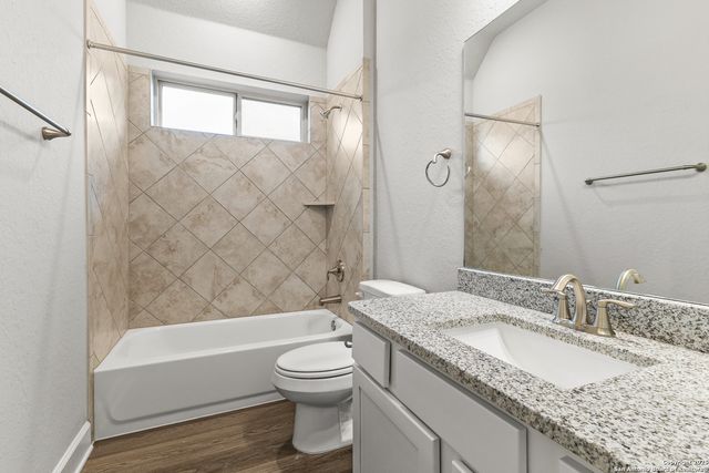 176 Burning Star, Castroville, TX 78009