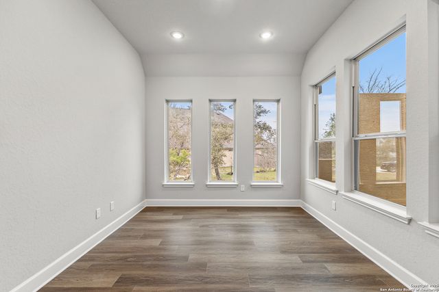 176 Burning Star, Castroville, TX 78009