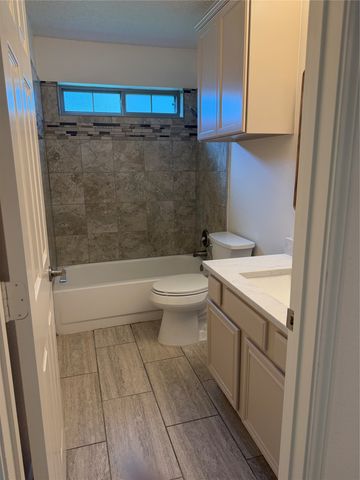 4527 Wescott Drive, Grand Prairie, TX 75052