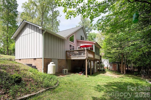 138 Uwharrie Court, Mount Gilead, NC 27306