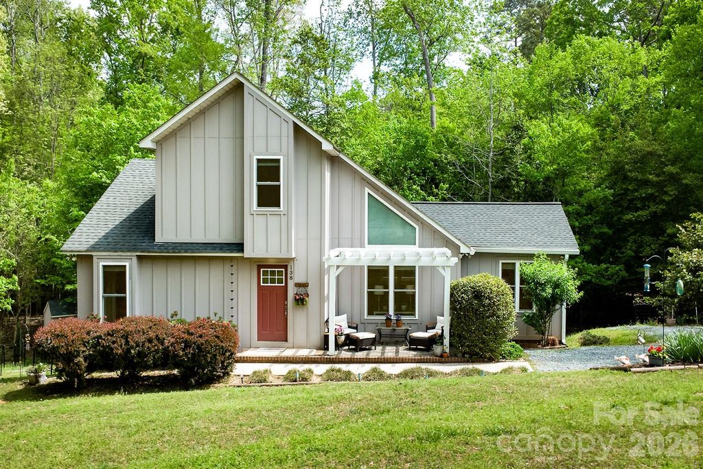 138 Uwharrie Court, Mount Gilead, NC 27306