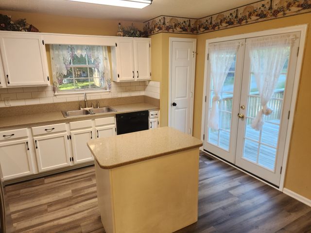 951 Belvedere Dr, Gallatin, TN 37066