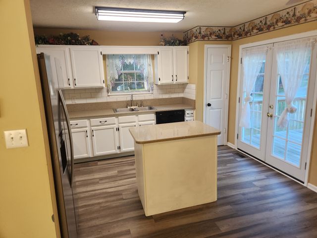 951 Belvedere Dr, Gallatin, TN 37066