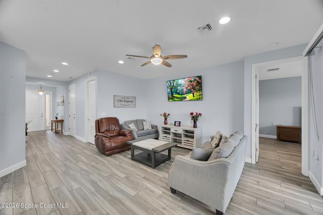 12127 SW Jasper Lake Way, Port St. Lucie, FL 34987