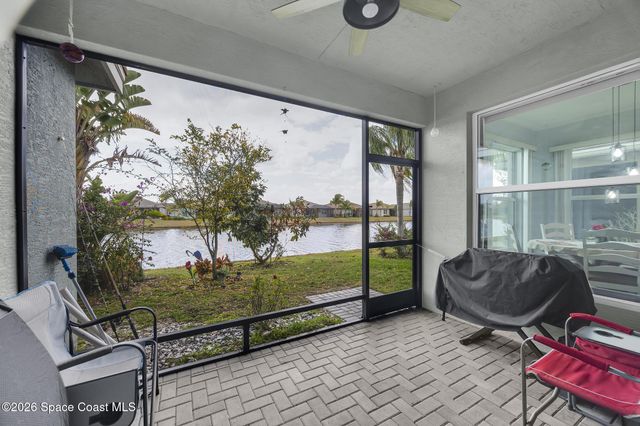 12127 SW Jasper Lake Way, Port St. Lucie, FL 34987