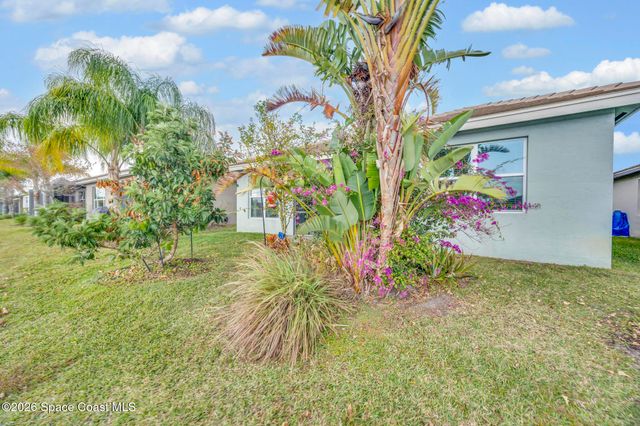 12127 SW Jasper Lake Way, Port St. Lucie, FL 34987