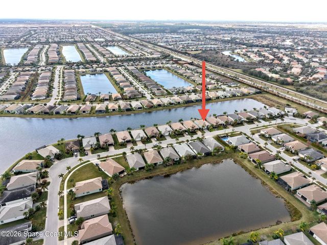 12127 SW Jasper Lake Way, Port St. Lucie, FL 34987