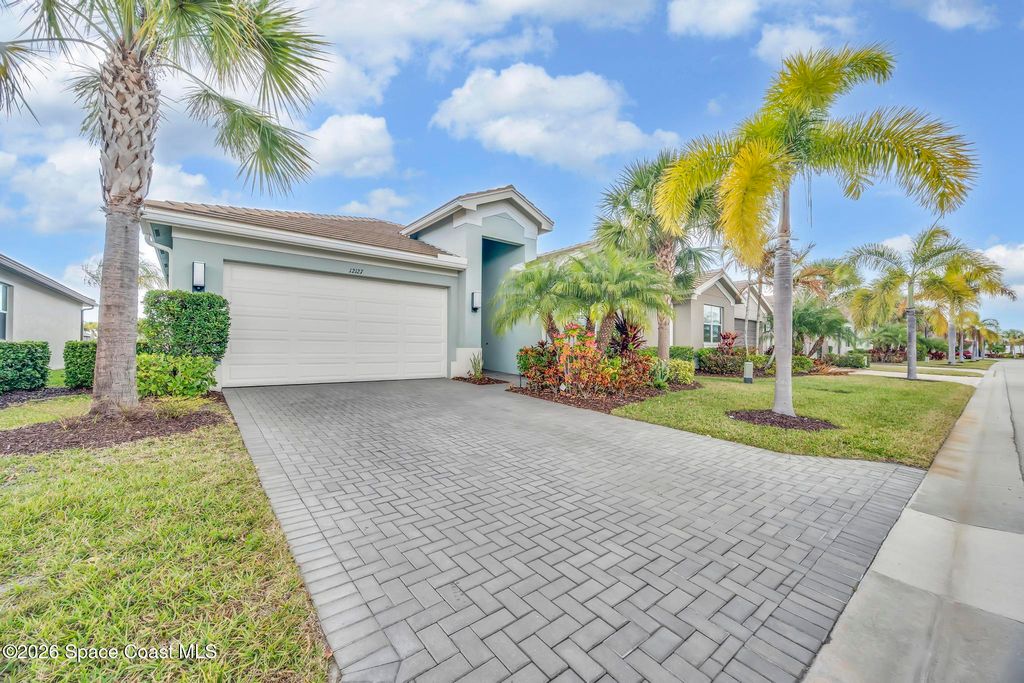 12127 SW Jasper Lake Way, Port St. Lucie, FL 34987