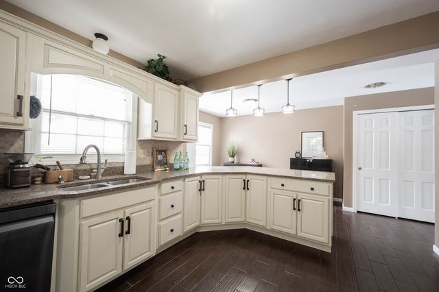 8720 Ellington Drive, Indianapolis, IN 46234