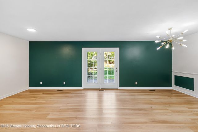 1516 Elmwood Road, Lansing, MI 48917