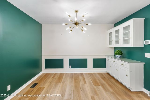 1516 Elmwood Road, Lansing, MI 48917