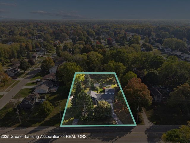 1516 Elmwood Road, Lansing, MI 48917