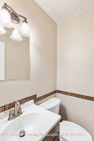 1516 Elmwood Road, Lansing, MI 48917