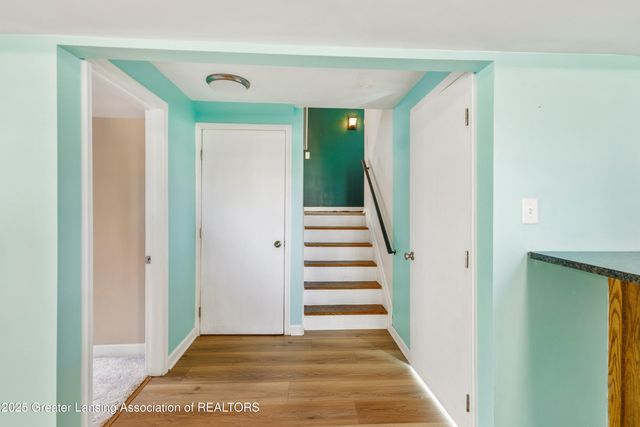 1516 Elmwood Road, Lansing, MI 48917