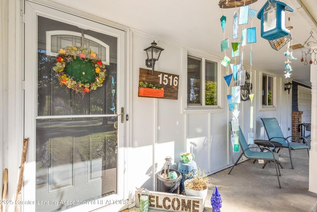 1516 Elmwood Road, Lansing, MI 48917