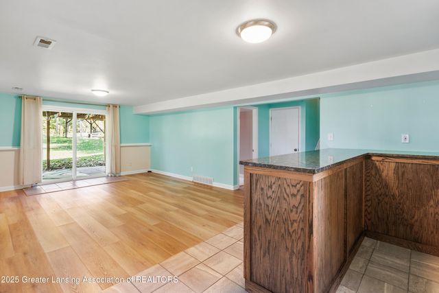 1516 Elmwood Road, Lansing, MI 48917