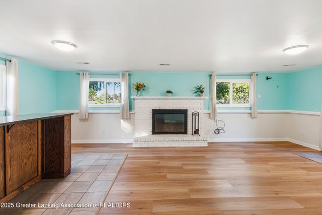 1516 Elmwood Road, Lansing, MI 48917