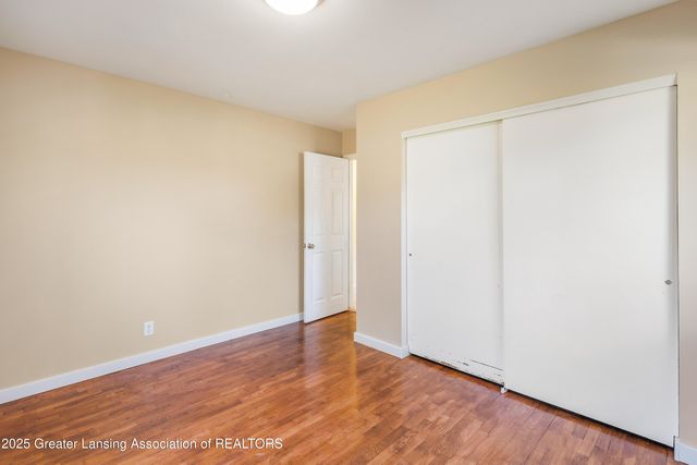 1516 Elmwood Road, Lansing, MI 48917