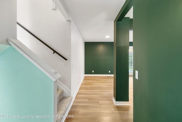 1516 Elmwood Road, Lansing, MI 48917