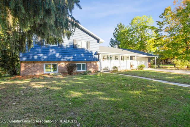 1516 Elmwood Road, Lansing, MI 48917