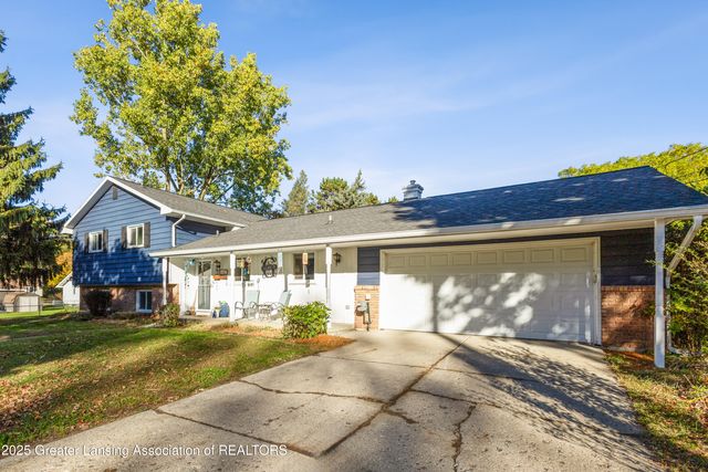 1516 Elmwood Road, Lansing, MI 48917