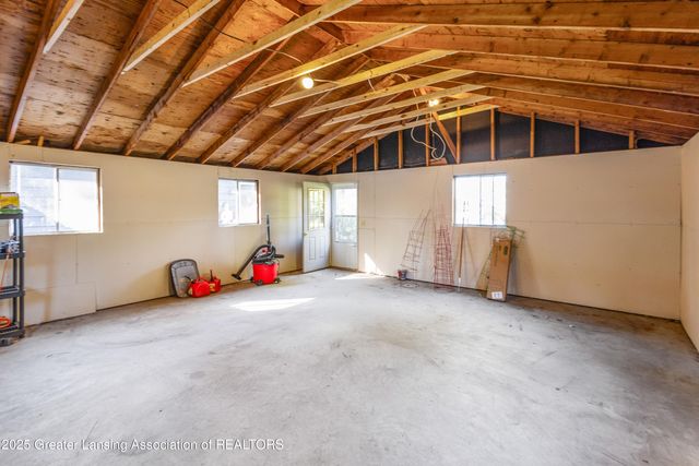 1516 Elmwood Road, Lansing, MI 48917