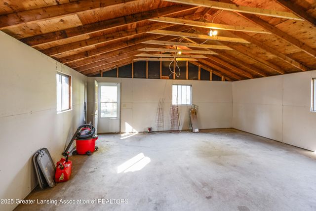 1516 Elmwood Road, Lansing, MI 48917