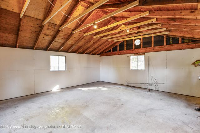 1516 Elmwood Road, Lansing, MI 48917