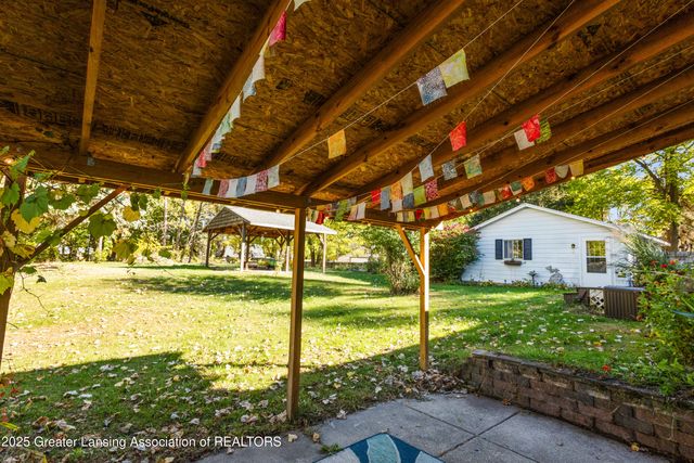 1516 Elmwood Road, Lansing, MI 48917