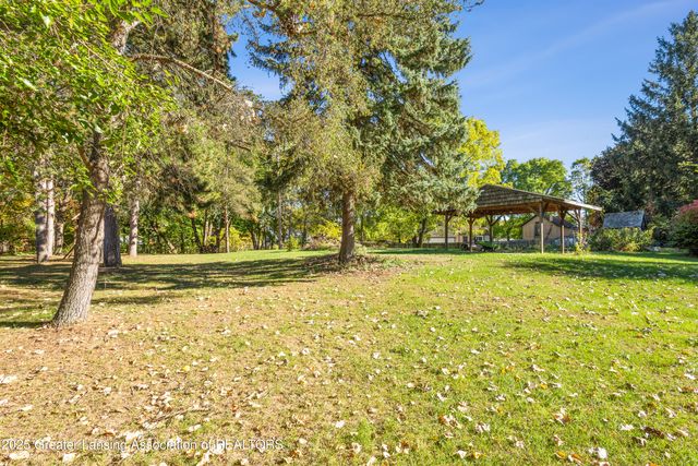 1516 Elmwood Road, Lansing, MI 48917