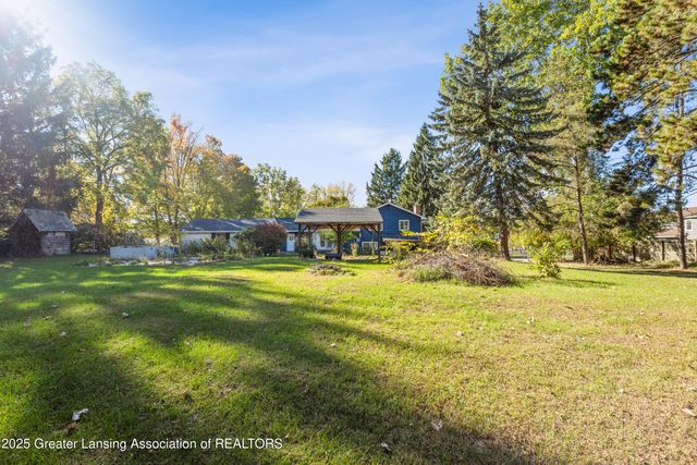 1516 Elmwood Road, Lansing, MI 48917