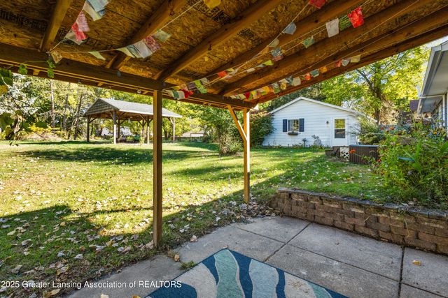 1516 Elmwood Road, Lansing, MI 48917