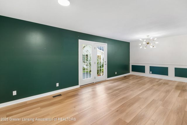 1516 Elmwood Road, Lansing, MI 48917