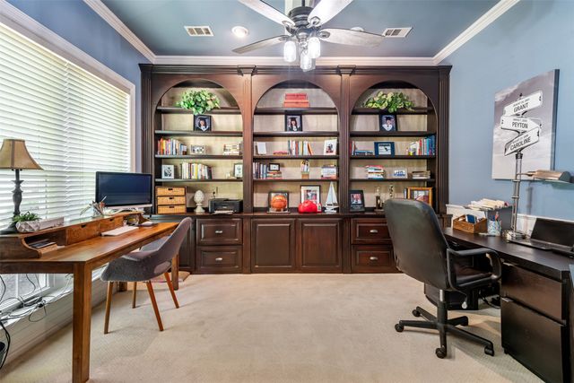 200 Shadow Wood Drive, Argyle, TX 76226