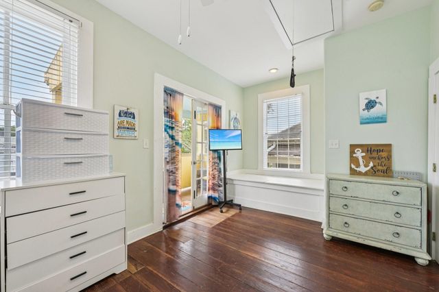2024 Ursuline Street, Galveston, TX 77550