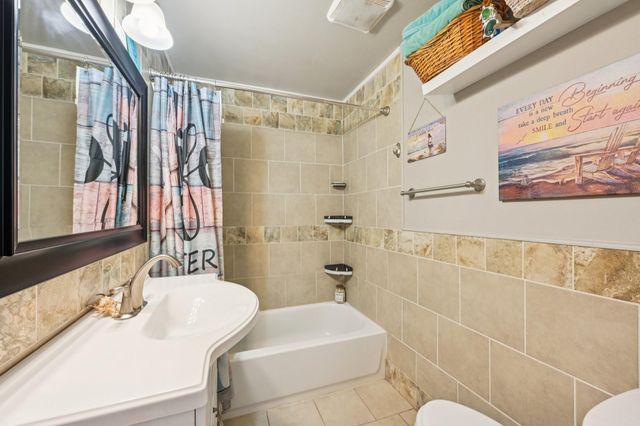 2024 Ursuline Street, Galveston, TX 77550