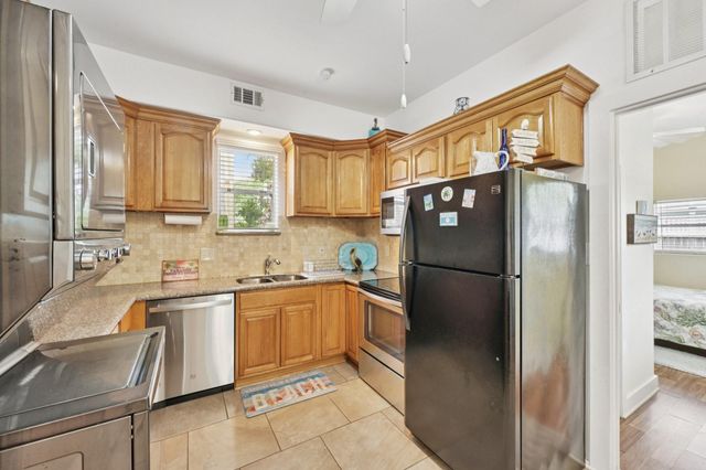 2024 Ursuline Street, Galveston, TX 77550
