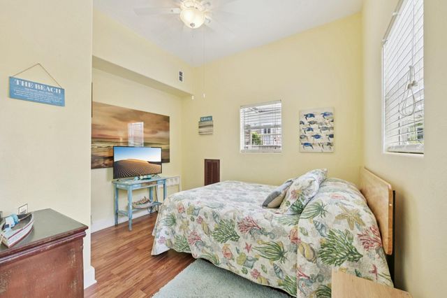 2024 Ursuline Street, Galveston, TX 77550