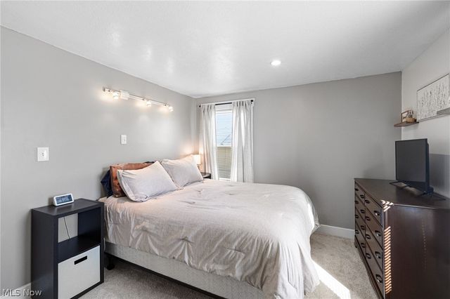 147 Hamilton Street, Elyria, OH 44035