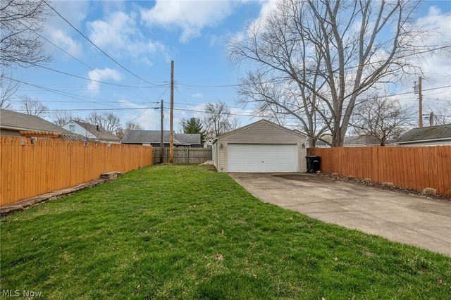 147 Hamilton Street, Elyria, OH 44035