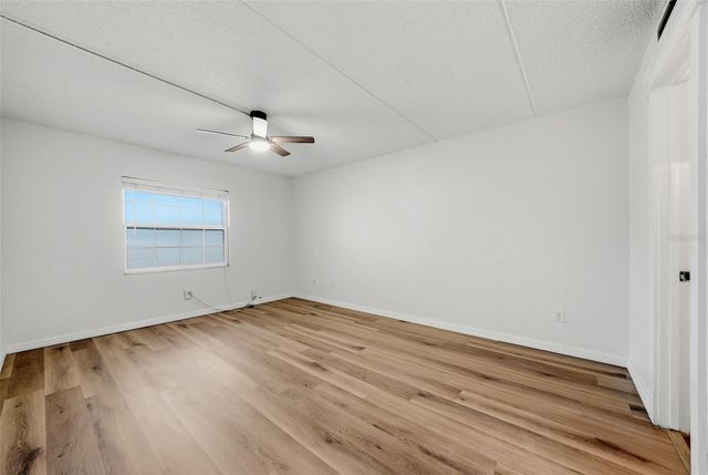 3821 N OAK DRIVE J21, Tampa, FL 33611