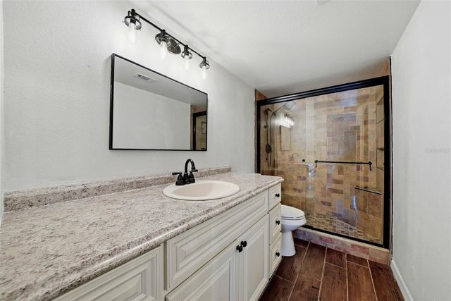 3821 N OAK DRIVE J21, Tampa, FL 33611