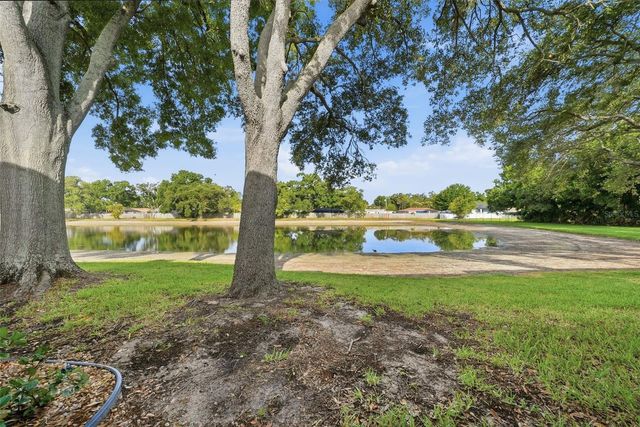 3821 N OAK DRIVE J21, Tampa, FL 33611