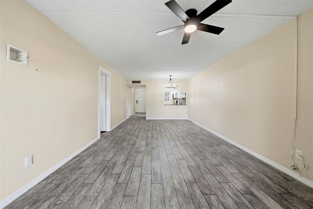 3821 N OAK DRIVE J21, Tampa, FL 33611
